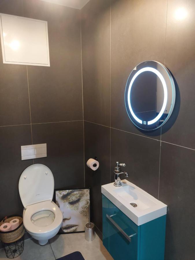 Style Of Industry Apartment Morbier Bagian luar foto